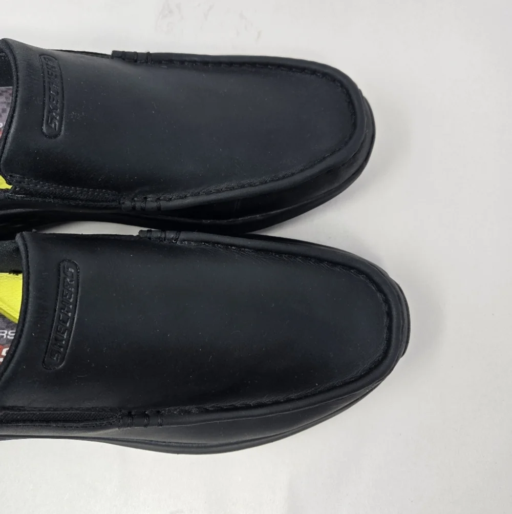 Skechers Mens Slip In Loafers Sz 10 Relaxed Fit Black Leather Parson-Oswin